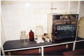 [Plano do autoclave da sala de preparação de medicamentos da antiga Farmácia Central]