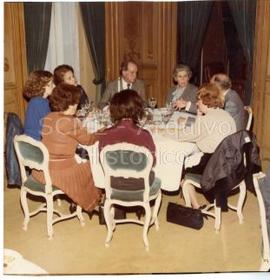 [Retrato de grupo de médicos da Santa Casa, em confraternização, no Grémio Literário de Lisboa]