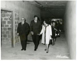 [Retrato de grupo no âmbito da visita da subsecretária de Estado da Segurança Social ao Centro de...