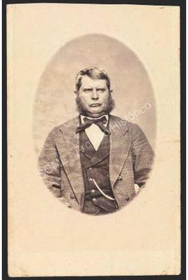 [Retrato de busto de João Maria Silva Sardinha]