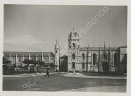 [Vista parcial do Mosteiro dos Jerónimos]