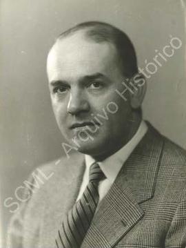 [Retrato de busto de  José Guilherme Rato de Melo e Castro]