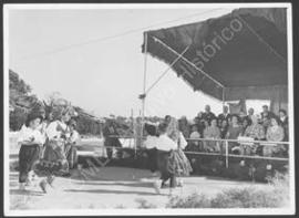 [Retrato de grupo em evento no Internato do Alvor, em Sintra]