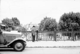 [Retrato de corpo inteiro de António Eusébio Benito Maçãs]