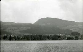 [Vista parcial do Lago de Zurique, na Suíça]