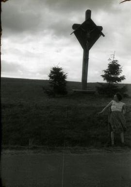 [Retrato de corpo inteiro de Delmira Maria Filomena Benito Maçãs, em Feldberg, na Alemanha]
