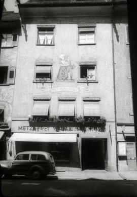 [Vista de um prédio, em Constança, na Alemanha]