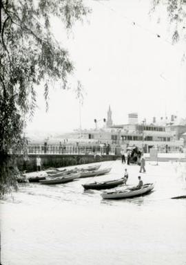 [Vista de um cais, em Constança, na Alemanha]