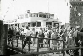 [Vista parcial do Cais de Lindau, na Alemanha]