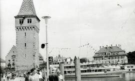 [Vista parcial do Cais de Lindau, na Alemanha]