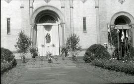 [Vista de um altar improvisado, em Heidelberg, na Alemanha]