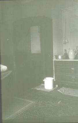 [Plano do interior de uma casa, em Heidelberg, na Alemanha]